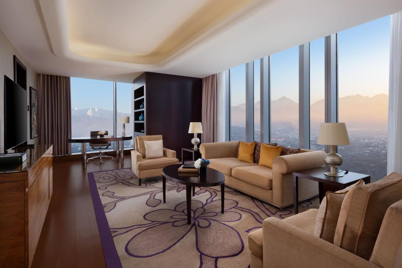 The Ritz-Carlton, Almaty Hotel Ngoại thất bức ảnh