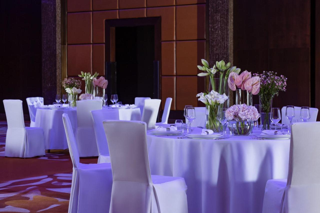 The Ritz-Carlton, Almaty Hotel Ngoại thất bức ảnh