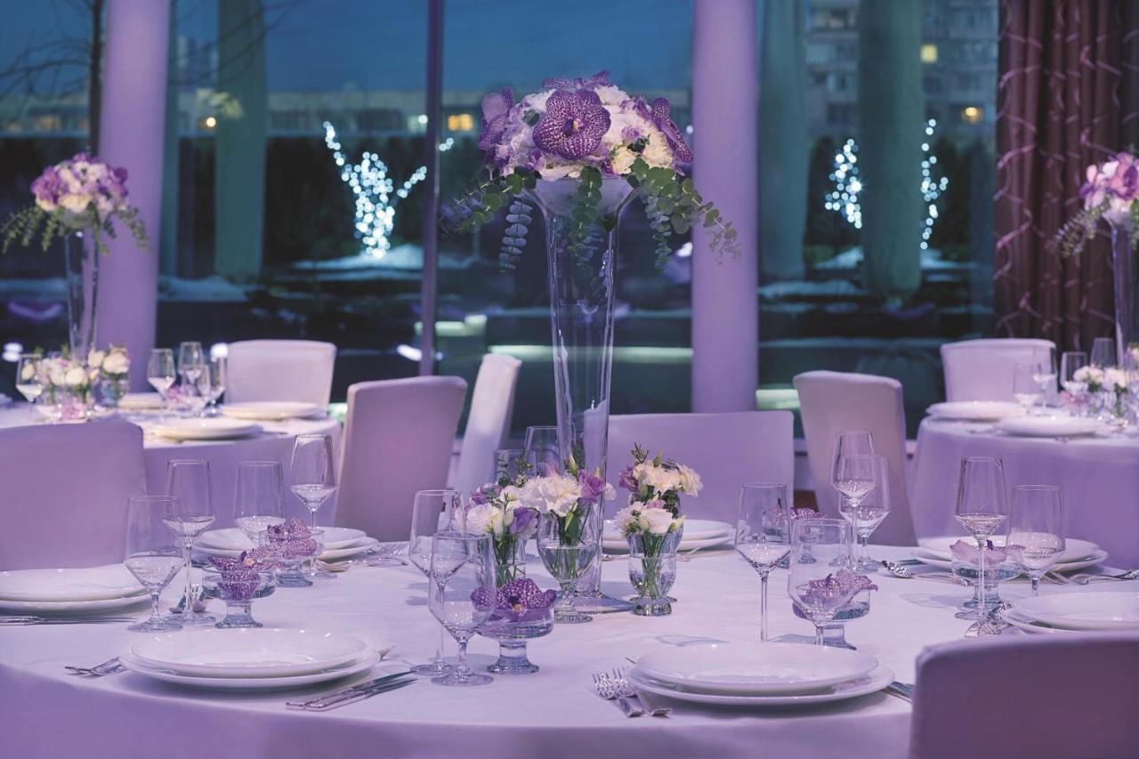 The Ritz-Carlton, Almaty Hotel Ngoại thất bức ảnh