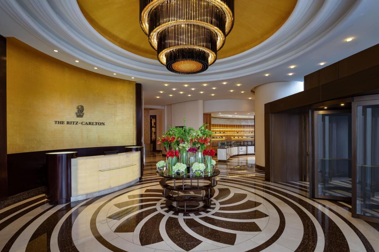 The Ritz-Carlton, Almaty Hotel Ngoại thất bức ảnh