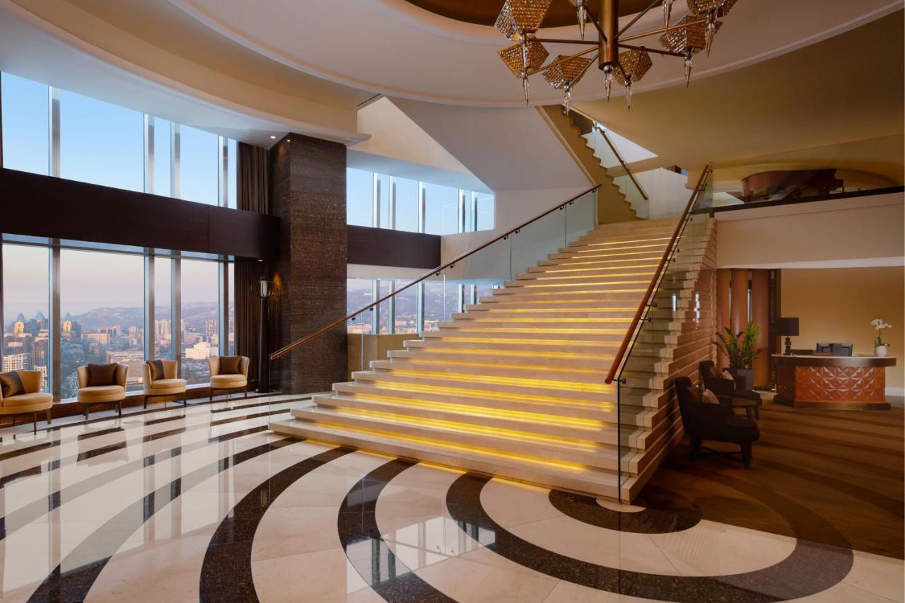 The Ritz-Carlton, Almaty Hotel Ngoại thất bức ảnh