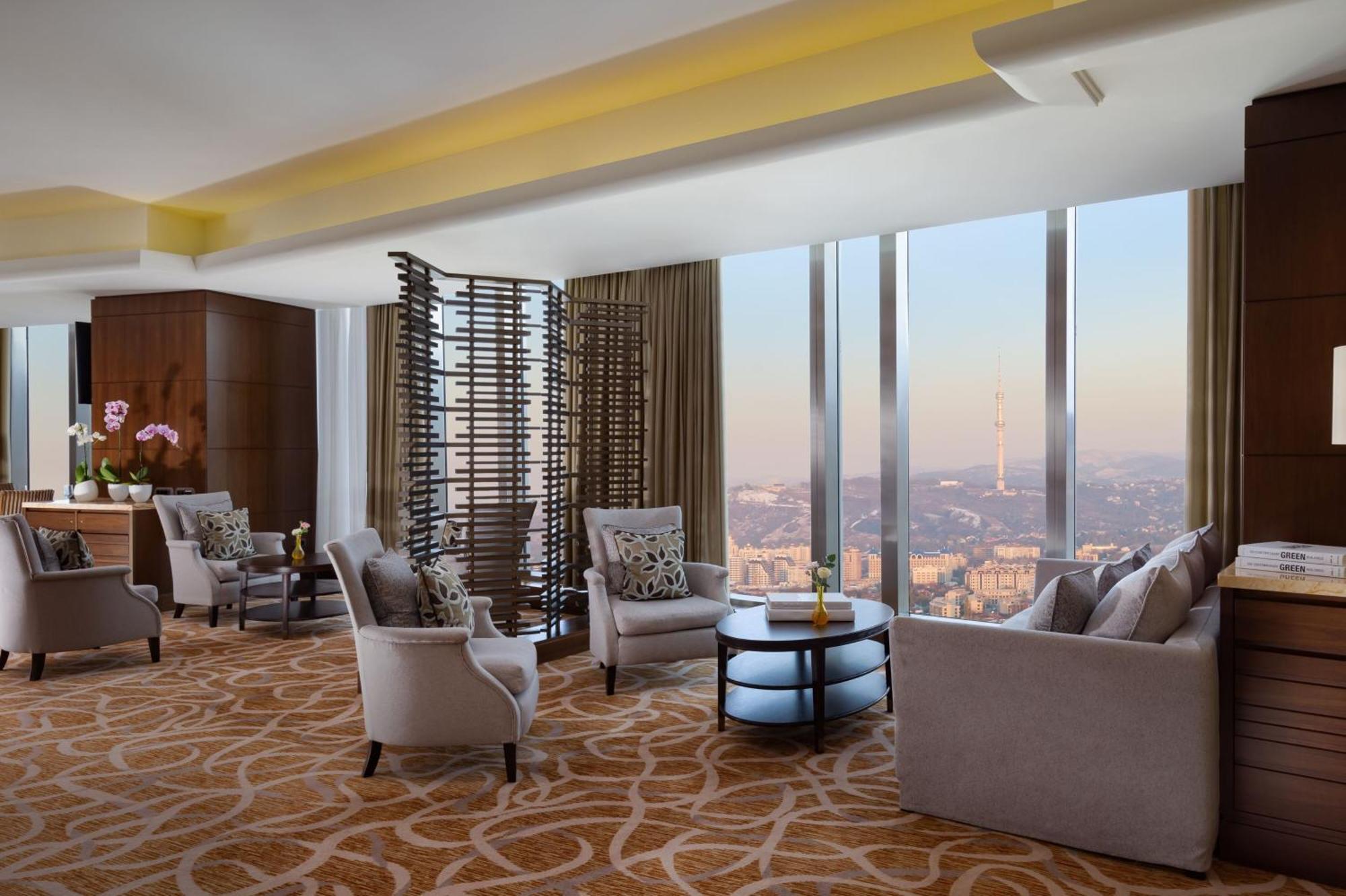 The Ritz-Carlton, Almaty Hotel Ngoại thất bức ảnh