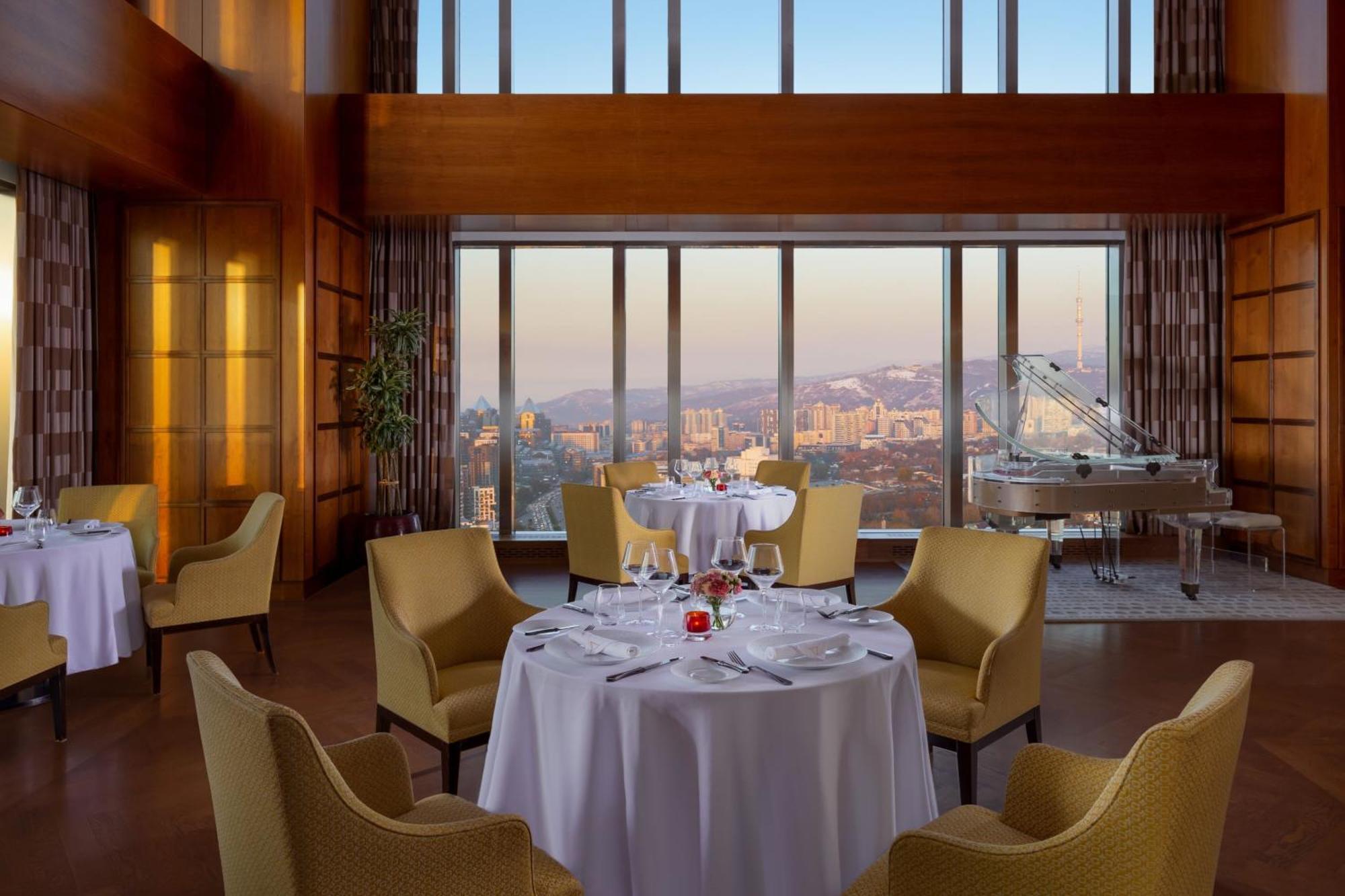 The Ritz-Carlton, Almaty Hotel Ngoại thất bức ảnh